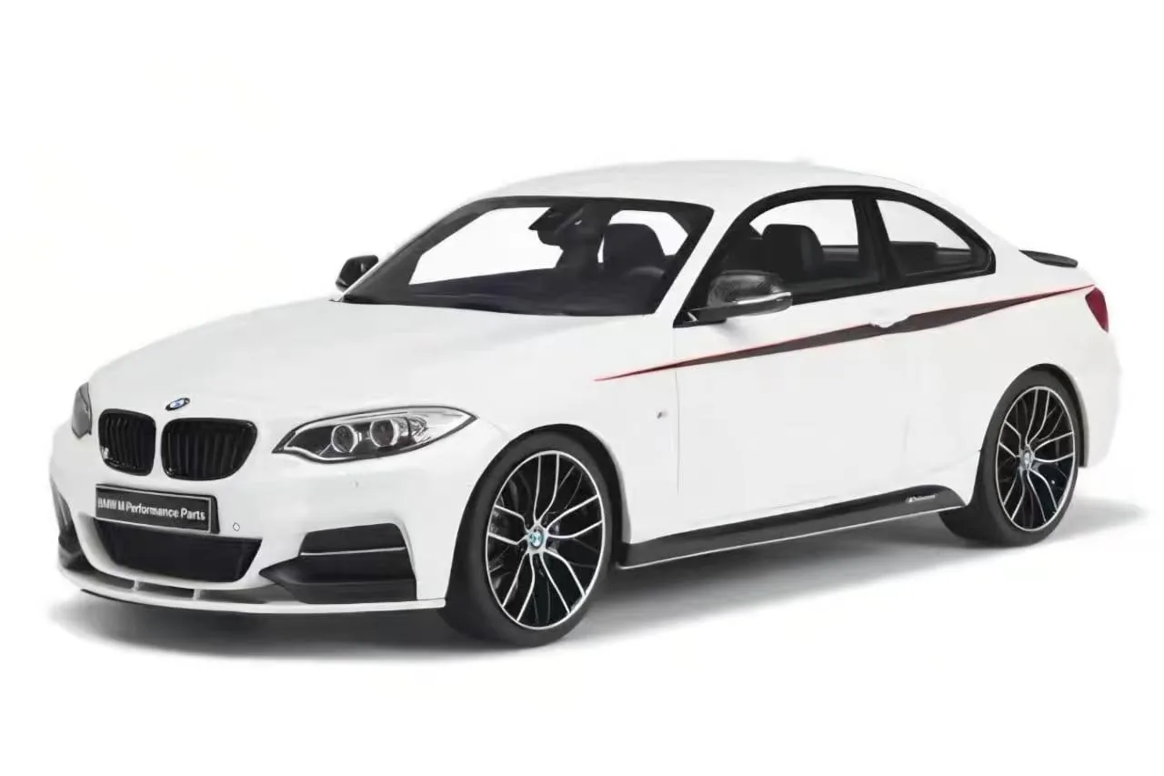 BMW BMW 2 Series Coupé F22 M Performance车模实拍